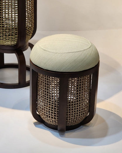 Vertical Basket - Table and Stool